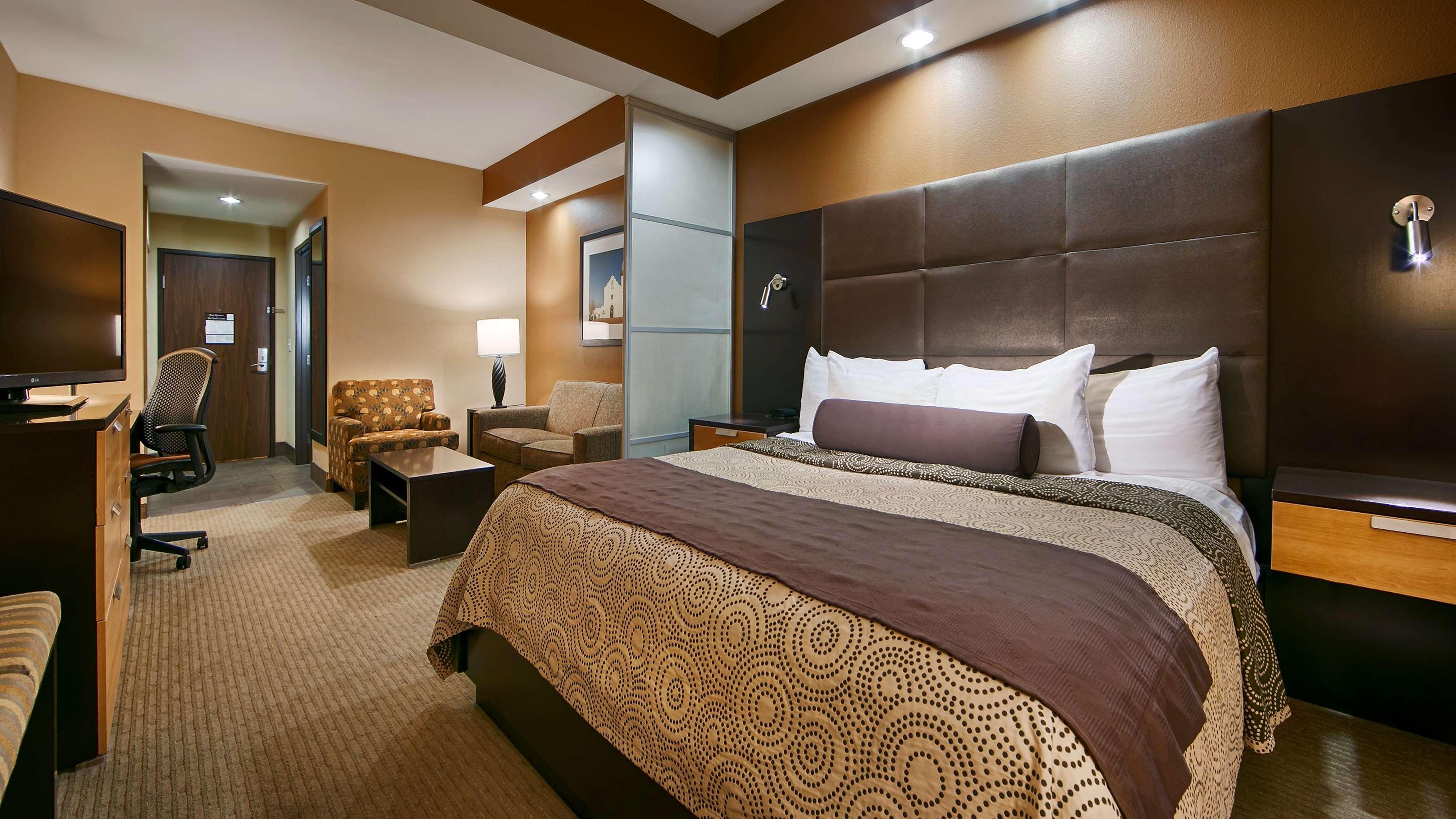 Best Western Premier Bryan College Station Exterior photo
