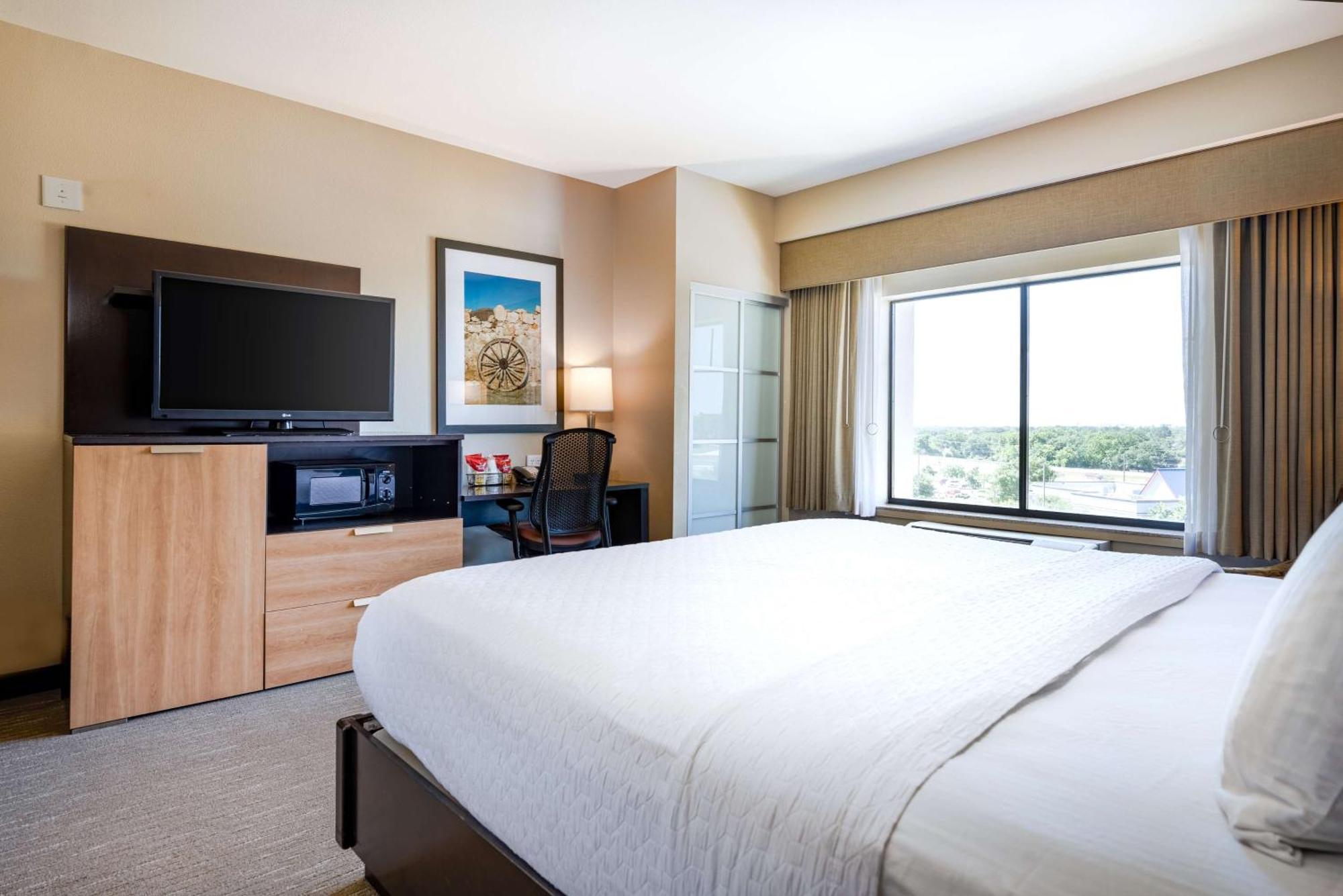 Best Western Premier Bryan College Station Exterior photo