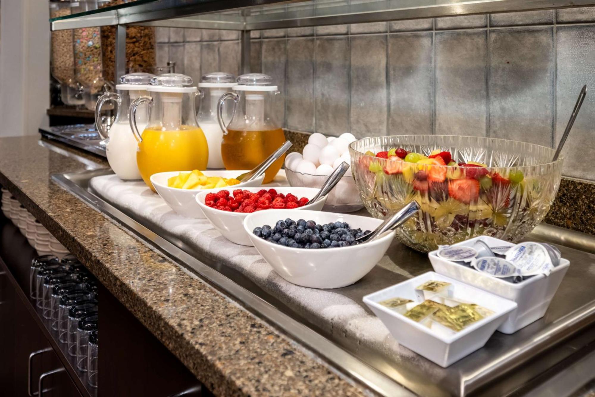 Best Western Premier Bryan College Station Exterior photo